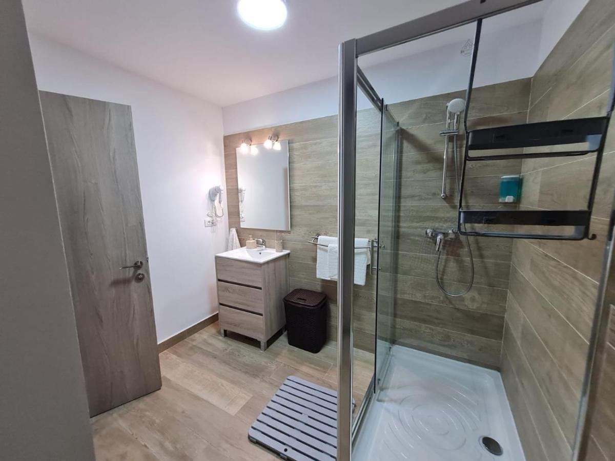 Matteo 2 Apartments Marina Surf Residence, Mamaia Nord - Navodari,1 Vedere Frontala,2 Cu Vedere Laterala La Mare Buitenkant foto