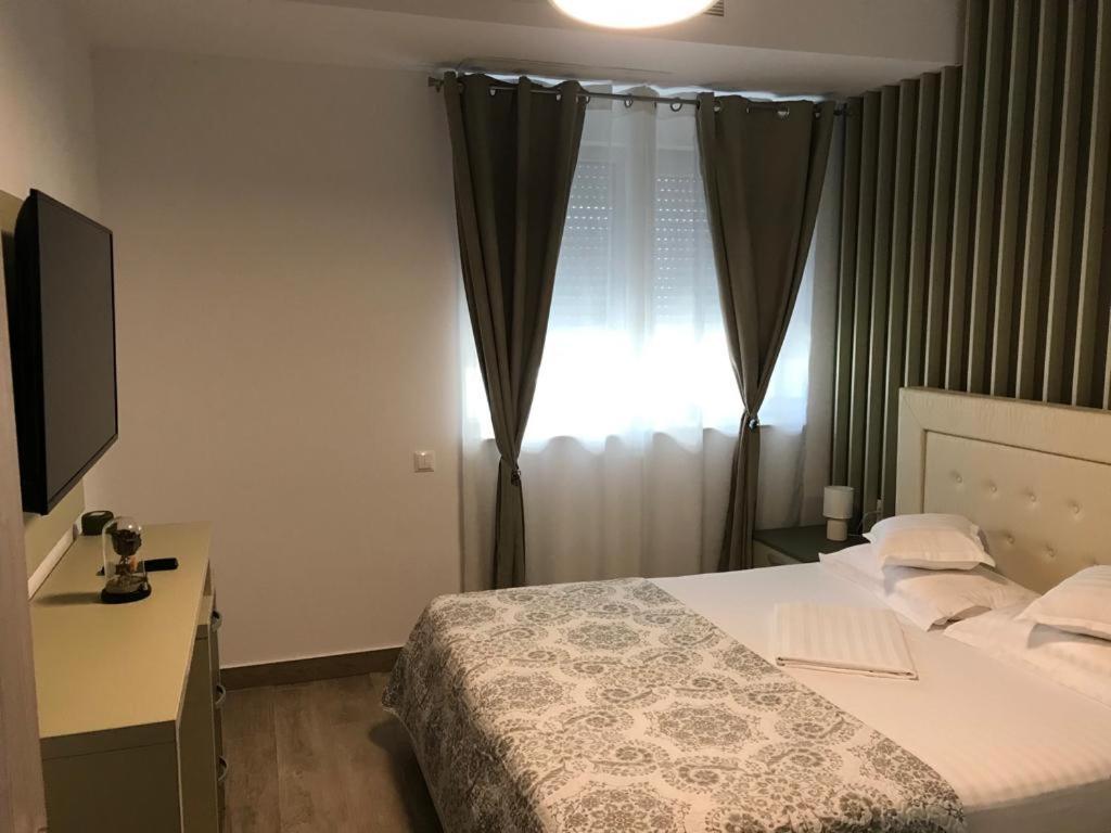 Matteo 2 Apartments Marina Surf Residence, Mamaia Nord - Navodari,1 Vedere Frontala,2 Cu Vedere Laterala La Mare Buitenkant foto
